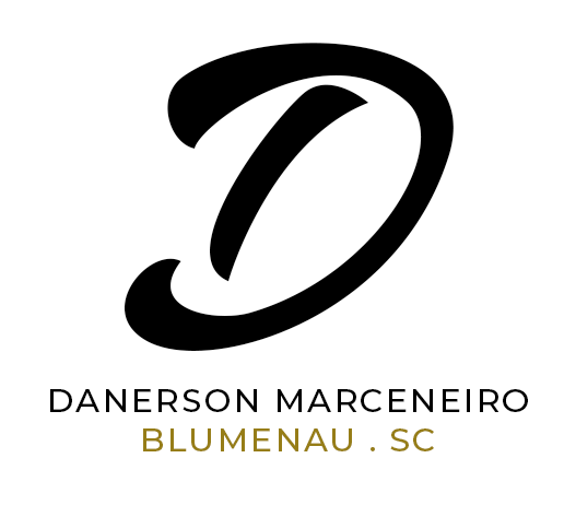 logo marceneiro da